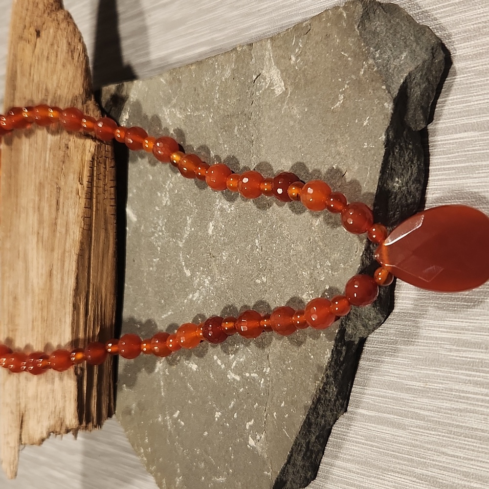 Geniune Carnelian And Sterling Silver Necklace NWOT